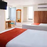 Hotel & Suites Real Del Lago