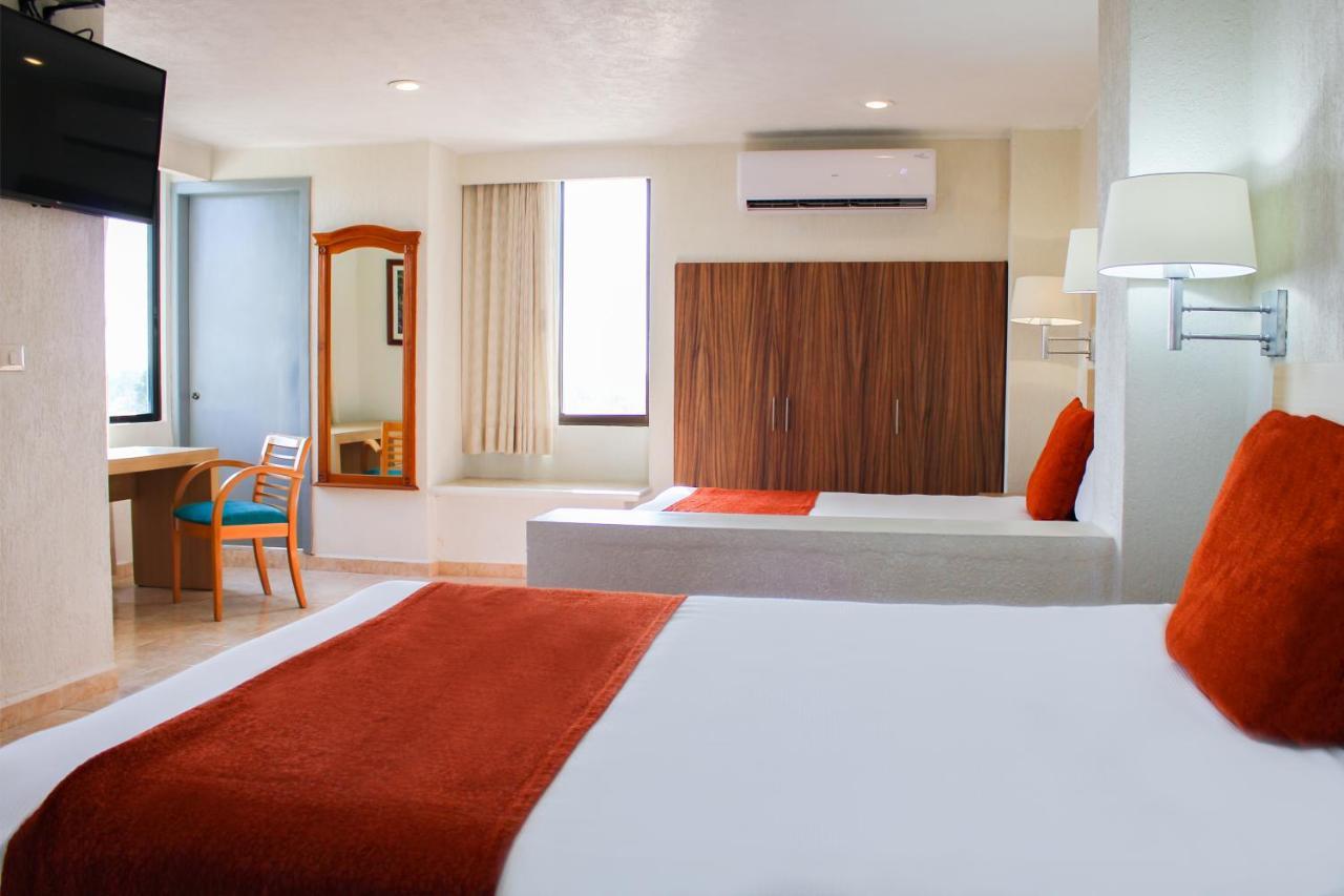 & Real Del Hotel 3*