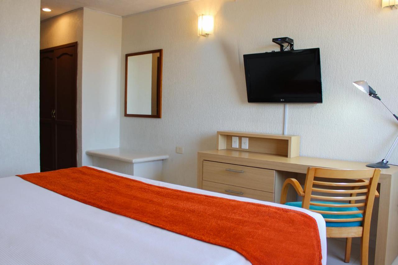& Real Del Hotel 3*