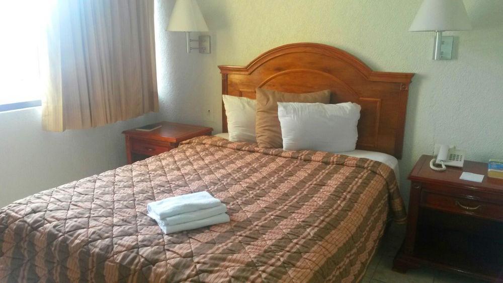 & Real Del Hotel 3*
