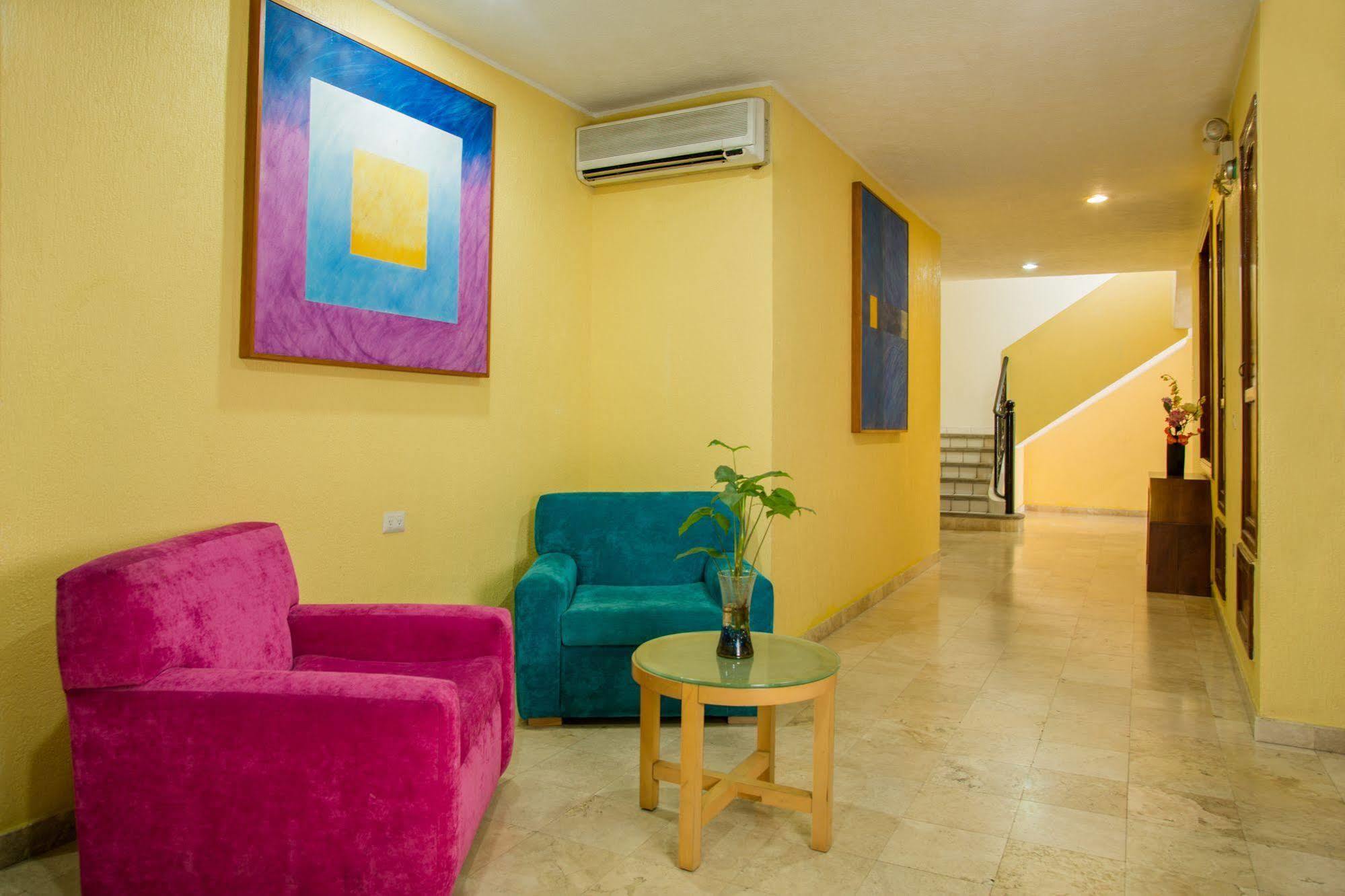 & Real Del Hotel 3*
